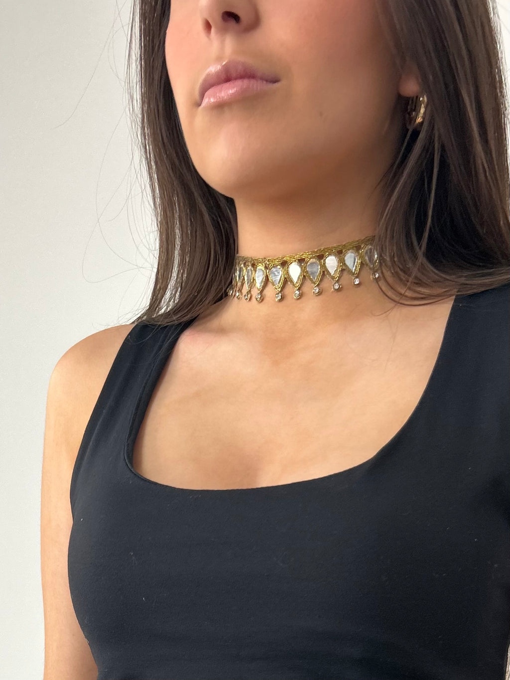 Choker Gota